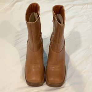 Steve Madden platform midcalf boot size 6.5